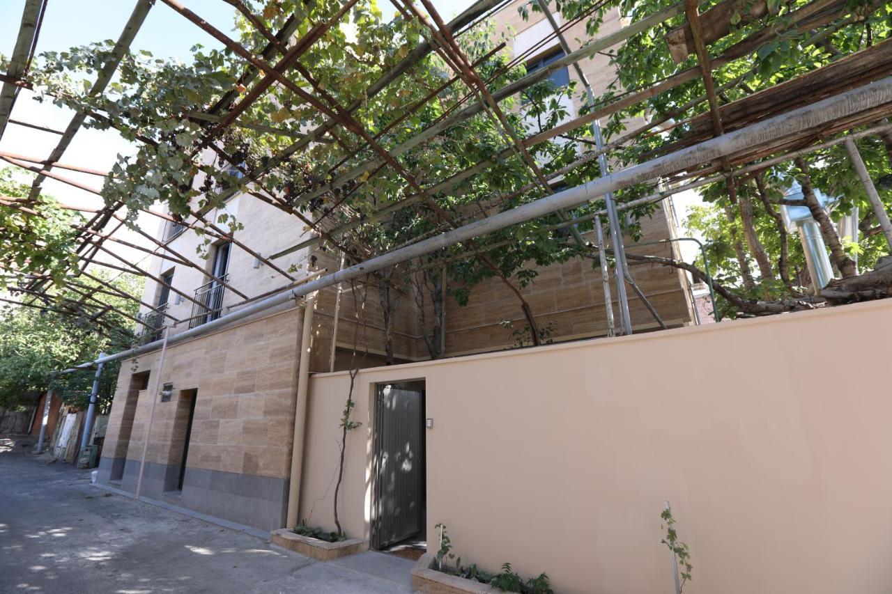 Hotelise I Bells-Of-Ireland Apartment Γιερεβάν Εξωτερικό φωτογραφία