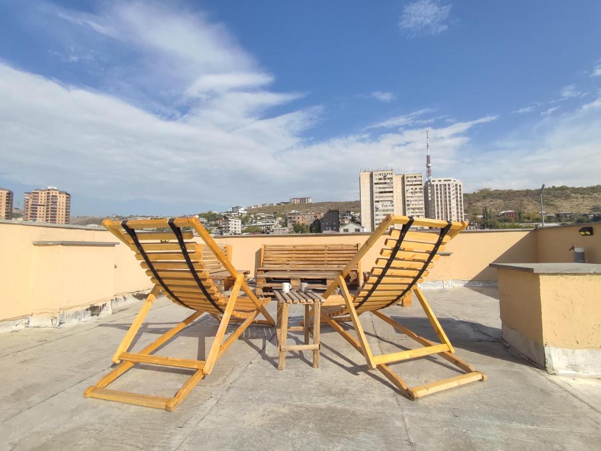 Hotelise I Bells-Of-Ireland Apartment Γιερεβάν Εξωτερικό φωτογραφία