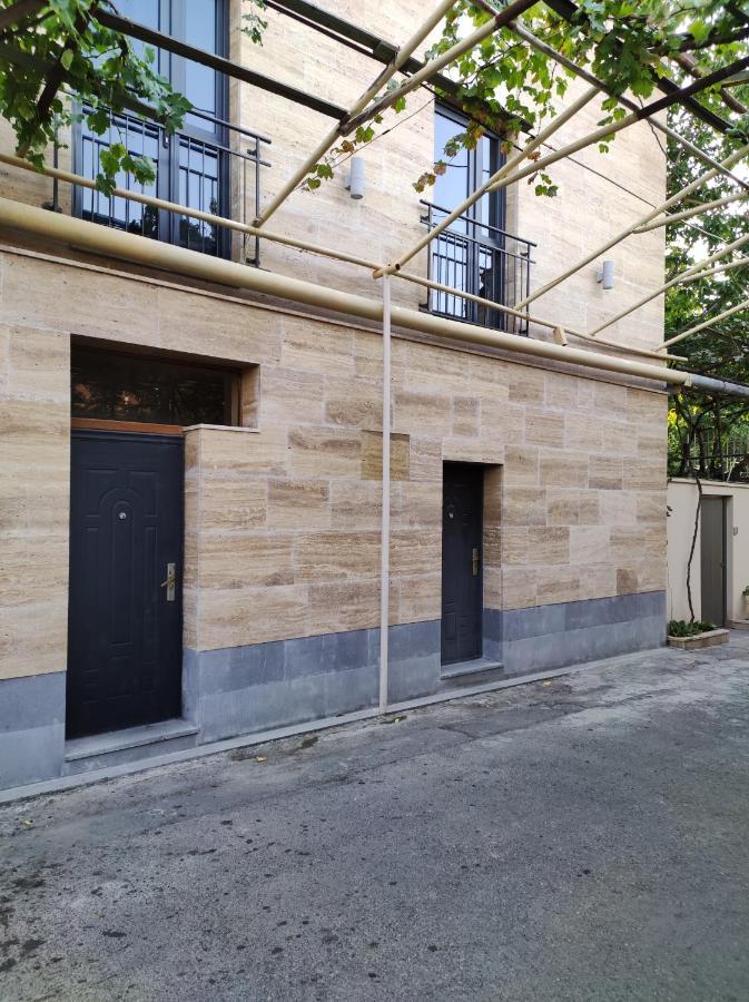 Hotelise I Bells-Of-Ireland Apartment Γιερεβάν Εξωτερικό φωτογραφία