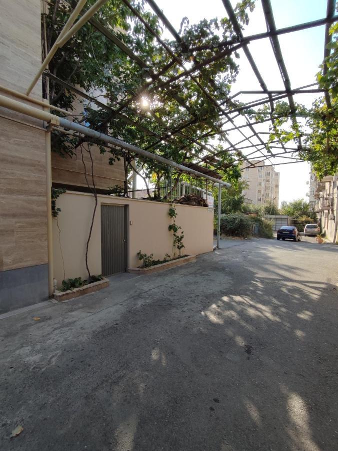Hotelise I Bells-Of-Ireland Apartment Γιερεβάν Εξωτερικό φωτογραφία